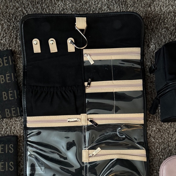 Béis Black & Blush Travel Pouch Set - Picture 3 of 12